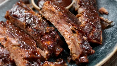 Descubra como preparar uma costelinha de porco extremamente macia e suculenta com uma receita simples e prática. Surpreenda sua família hoje!