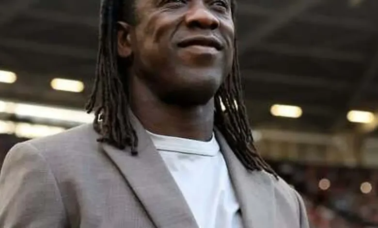 O Corinthians surpreendeu o mercado da bola ao oficializar a contratação do técnico Clarence Seedorf até dezembro de 2027. Confira os detalhes.