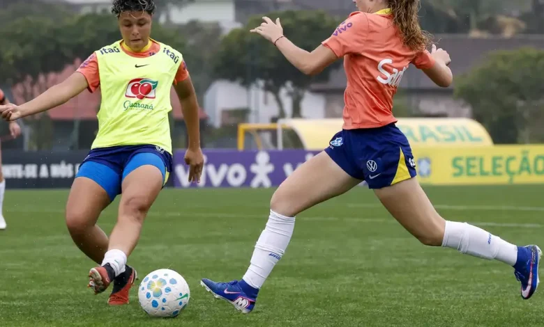 Confira os detalhes da nova convocação da Seleção Brasileira Feminina Sub-17 para a disputa de mais uma Copa do Mundo da categoria. Veja as novidades!