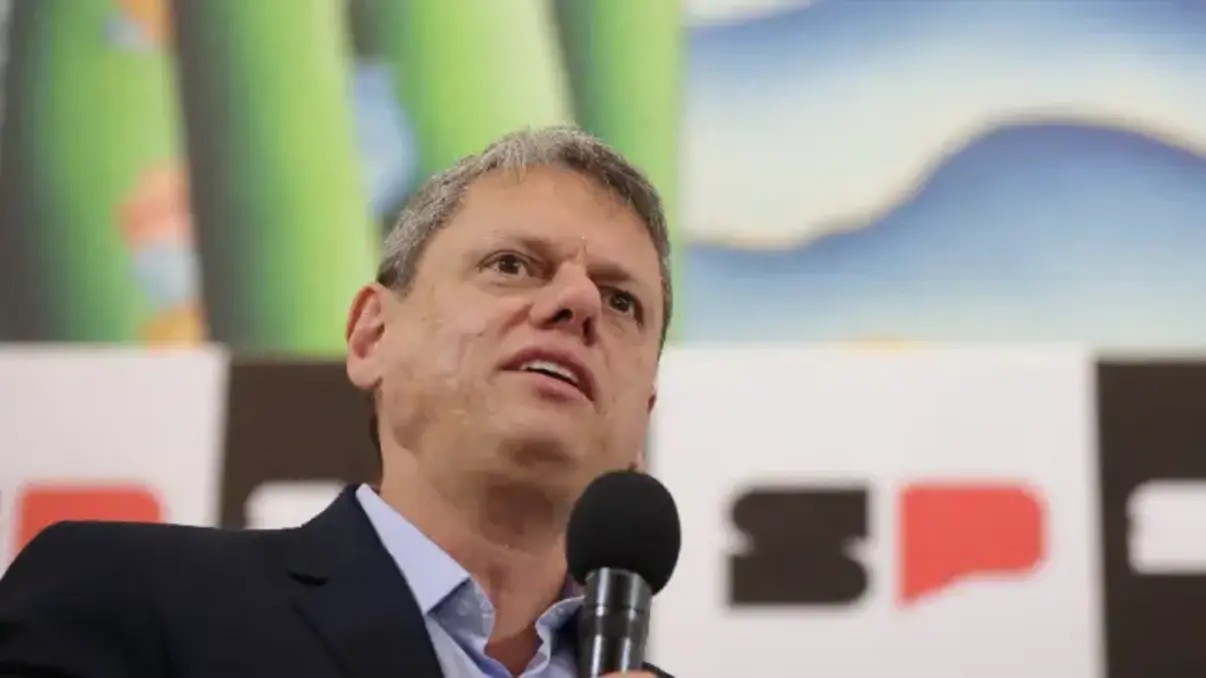 Tarcísio de Freitas (Republicanos) venceu as eleições de 2026 e garantiu a reeleição para o governo de São Paulo ainda no primeiro turno.
