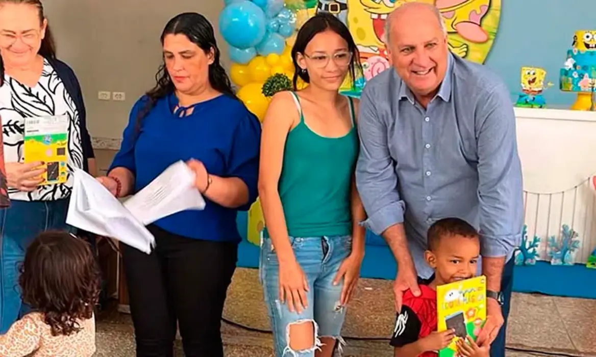 Programa Viva Leite reuniu dezenas de famílias em Tarumã para uma manhã especial de integração, lazer e fortalecimento de laços comunitários.