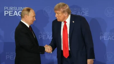 Donald Trump fecha acordo estratégico com Vladimir Putin para importar diesel da Rússia, redefinindo o cenário geopolítico e energético global.